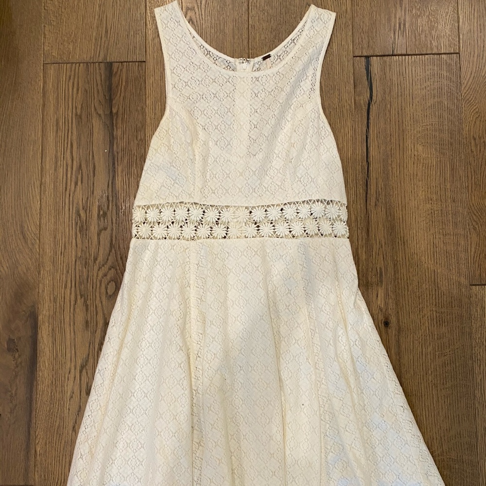 White lace dress